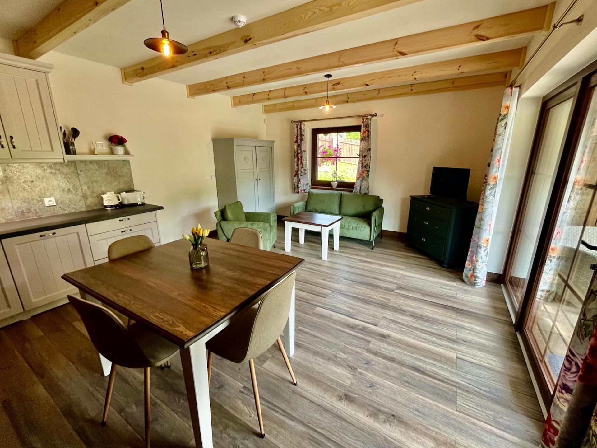 Apartment Dworek Wdzydze Przytarnia